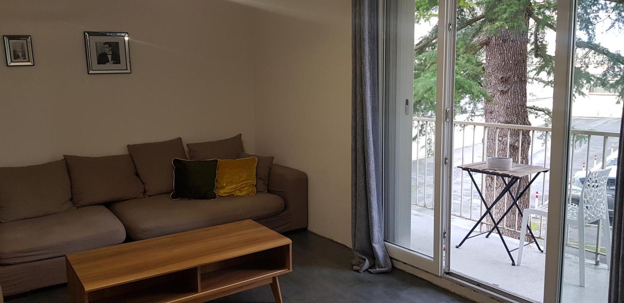 Cathedrale, Champagne Near, Park And Stores Close Reims Luaran gambar